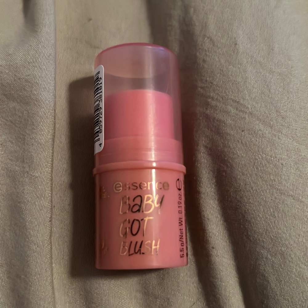 Essence baby got blush